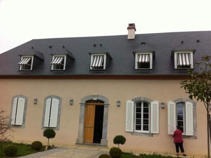 Installation store à projection Tarbes